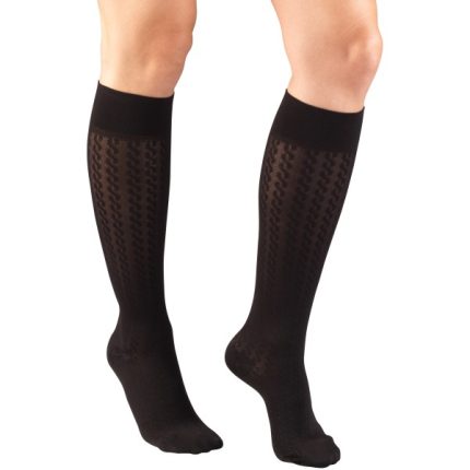MEDIAS PARA MUJER CON PATRÓN TRENZA HASTA LA RODILLA 15-20 mmHg